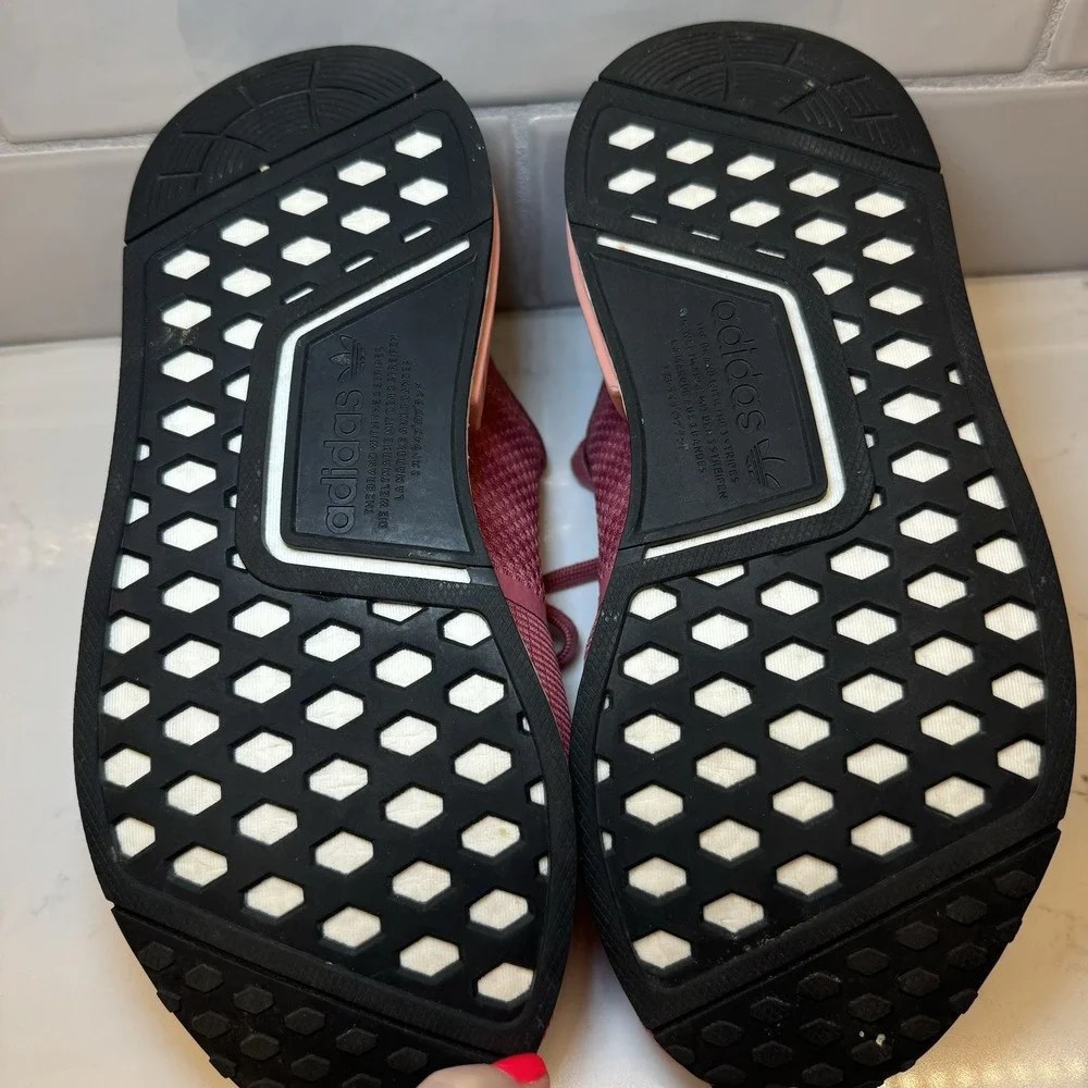 Adidas Women's NMD‎ R1 Shoes Trace Pink Size 7.5